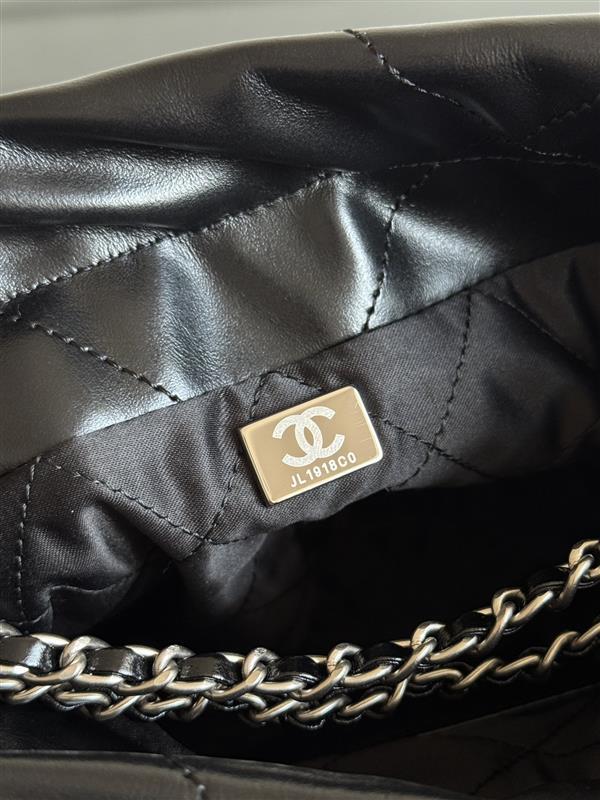 2026127215210429 600